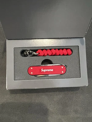 Navaja suiza Supreme X Victorinox 25 aniversario Red Alox SS19 Foto 1 de 3