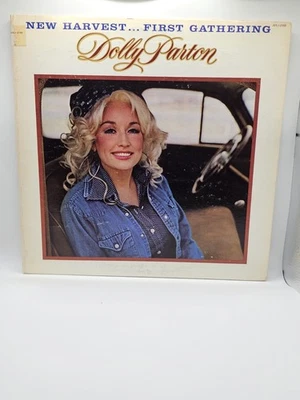 Dolly Parton New Harvest First Gathering 1977 LP APL1-2188 - Image 1 of 4