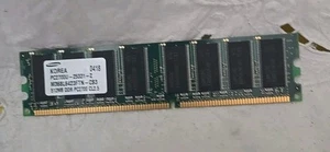 Samsung DDR 512 MB M368L6423FTN-CB3 PC2700U-25331-Z 184Pin Lodimm Desktop Memory - Picture 1 of 3