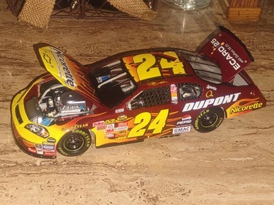 Coche de carreras Nascar 2007 diecast Jeff Gordon #24 Nicorette escala 1/24 Monte Carlo SS Foto 1 de 2