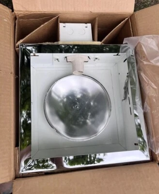 Vintage 1960s MCM Milk Glass Built In Square Recessed Light Fixture NOS - Image 1 of 4