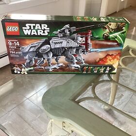 LEGO Star Wars: AT-TE (75019) New Factory Sealed - RETIRED