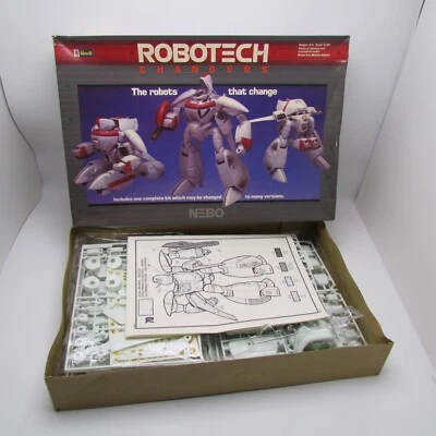 Revell Robotech Changers NEBO, 1/38 transformer robot model kit. - Image 1 of 4