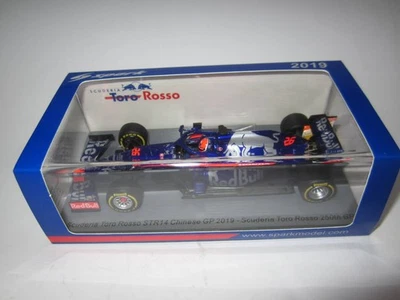 Modellino auto Spark S6080 1/43 Toro Rosso STR14 Honda 2019 Chinese GP D. Kvyat - Immagine 1 di 4