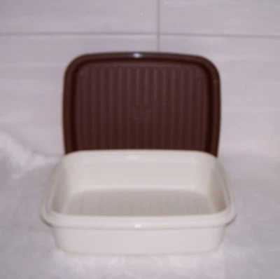 TUPPERWARE  BÄCKERMEISTER BRAUN WEISS BROTKORB BROTBEHÄLTER - Bild 1 von 4
