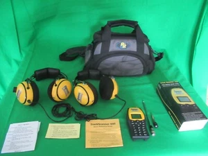 Escáner de pista 440 para radios de carreras de escaneo de pista con 2 auriculares y bolsa probado por NASCAR - Imagen 1 de 12