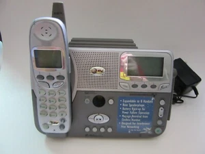 AT&T E2525 2.4 GHz DSS Expandable Digital Cordless Phone with Answering System - Photo 1/2