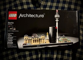 LEGO ARCHITECTURE Berlin Germany 21027 SKYLINE SERIES MIP Brand New RETIRED SET