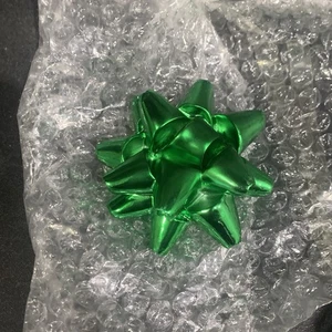 Bath & Body Works Regalo de Navidad Arco Verde Magnético Vela Top - Imagen 1 de 3