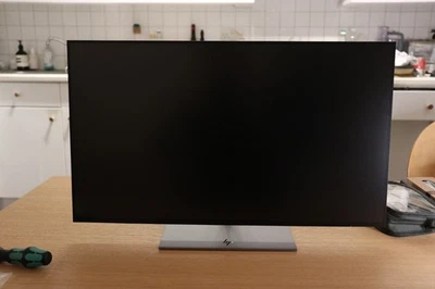 HP Z24f G3 24" Monitor Display FDH 1920x1080 LCD w/LED Backlit 5ms Excellent - Image 1 of 4