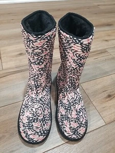 New Mahogany Booties - Picture 1 of 6