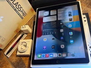 Apple iPad Pro 12.9in 2nd (256gb) Wi-Fi (A1670) Shadow iSSue {iOS15} * JAILBREAK - Picture 1 of 13
