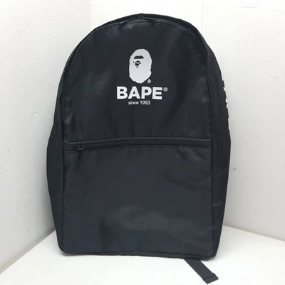 Mochila Colección A Bathing Ape Otoño Invierno 2019 e-MOOK Artículo de Revista Foto 1 de 4