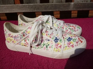 Rocket Dog Ladies Canvas Lace Up Summer Shoes with Floral Print Size 7 / 40. - Picture 1 of 11