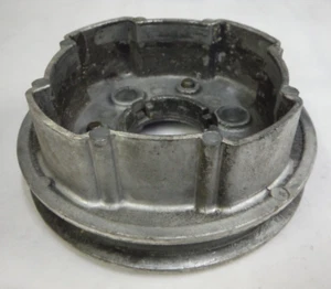 1993 93 YAMAHA EXCITER II 2 SX STARTER PULLEY START RECOIL CUP O581-9 - Picture 1 of 4