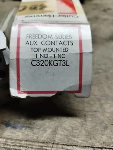 (Nuovo) Martello Taglierina /Eaton C320KGT3L Serie A1 Serie Freedom Contatto Ausiliario - Foto 1 di 2