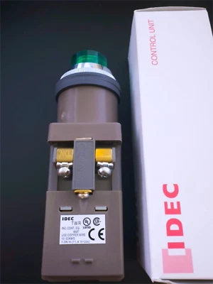 ALN1811G IDEC Illuminated Momentary Pushbutton Green 100/110V AC 1NO-1NC - Image 1 of 4
