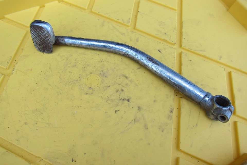 Pedal de freio automático 1977 Honda CB750A - Imagem 1 de 4