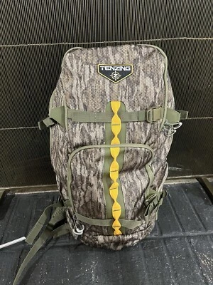 Tenzing 1200 Day Pack Mossy Oak Bottomland Camo Hunting Backpack - Image 1 of 4