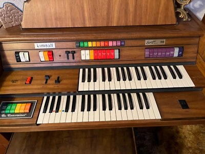 ÓRGÃO KIMBALL VINTAGE SWIGER DELUXE 300 - Imagem 1 de 2