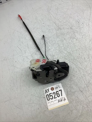 Actuador de pestillo de cerradura de puerta Buick Lacrosse 2014-2016 lado del pasajero trasero derecho OEM Foto 1 de 4