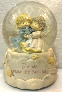 Precious Moments Friends Make Life..  Schneekugel Spieluhr YOU ARE MY SUNSHINE - Bild 1 von 10