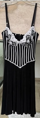 复古 Tadashi 连衣裙女式 M 黑色/白色刺绣紧身鸡尾酒礼服 — 第 1/4 张图片