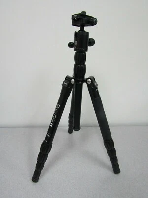 MeFOTO RTSABLK RoadTrip S Travel Tripod (Aluminum, Black) -  Max Ld 17.64 lb (a) - Image 1 of 4