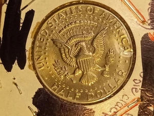 1982P Kennedy Half Dollar Mint Error "No FG" MS/BU/Gem. - Picture 1 of 2