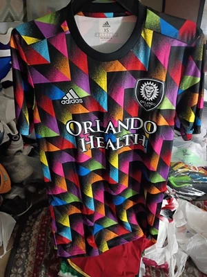 Camiseta Adidas Orlando City Pride Xs para hombre Foto 1 de 4
