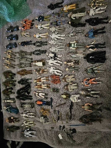 Vintage Kenner Star Wars Figures Lot + Darth Vader Carrying Case 80 FIGS Cover