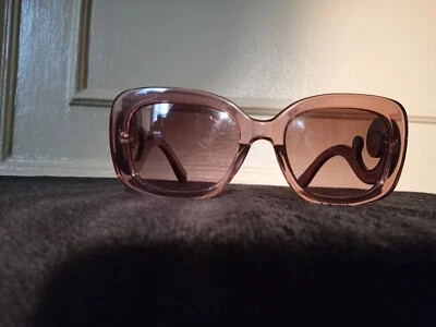 gafas de sol prada para mujer Foto 1 de 4