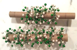 NWOB 14 Hand Made Green And White Flexible Wire Berry Napkin Rings - Picture 1 of 5