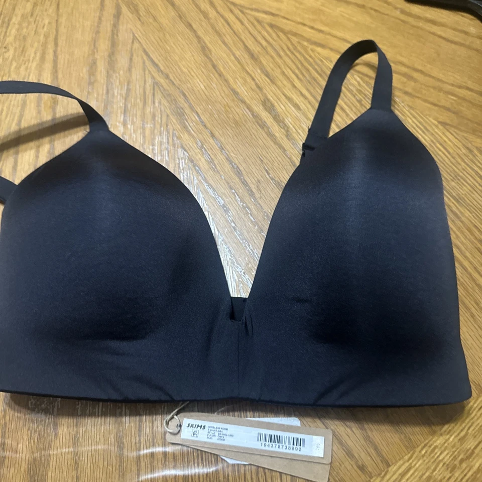 Skims Women's 34DD Wireless Form Lightly Lined Bra Onyx #BR-WRL-1889