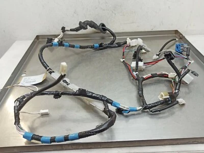Arnés de telar cableado puerta trasera Toyota Rav4 híbrido 2016-2019 8218442611 Foto 1 de 4