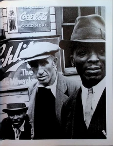 Bystander: a History of Street Photography - Picture 1 of 6