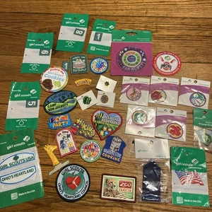 Posten 27 Aufnäher, 3 Pins Girl Scouts Of America GSA gestickte Abzeichen Patches - Bild 1 von 9