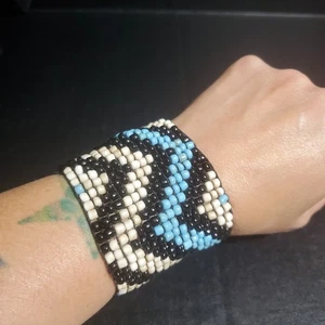 Glass Seed Bead Chevron Beaded Bracelet Wrist Band - Blue Ivory Black Tribal - Picture 1 of 4