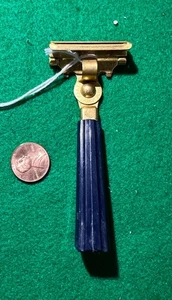 Inyección Eversharp Schick vintage. Maquinilla de afeitar de seguridad EE. UU. latón azul marino mango de baquelita - Imagen 1 de 7