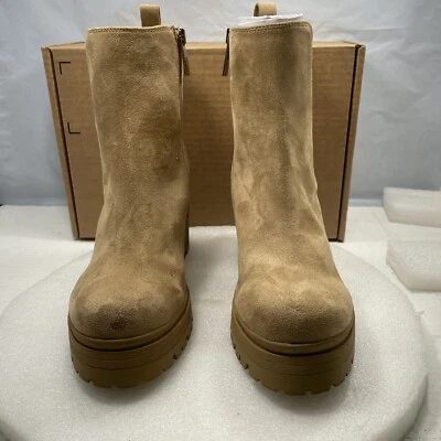 Anne Klein Zendaya Chelsea Boot, Beige, Women Size 7.5M Item#394 - Image 1 of 4