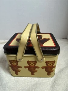 1983 Bristol ware Vintage Tin Box with Handles and Bear Design - Picture 1 of 7