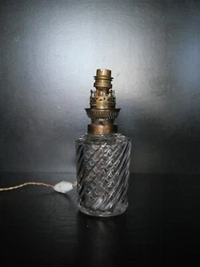 Lampe pétrole huile électrifier en chevet cristal moulé Baccarat Bambou - Imagen 1 de 12