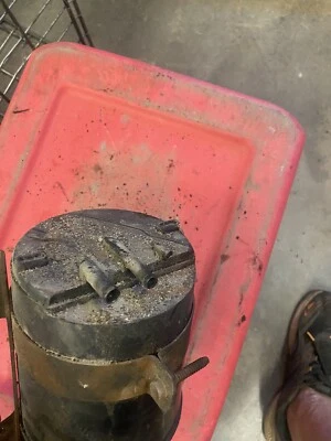 Jeep Cherokee XJ 1990 bote de vacío lata con soporte Comanche Foto 1 de 4