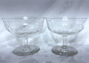 Fostoria Set Of Two Champagne Glasses With Etched Grapes Grapevine Design - Picture 1 of 7