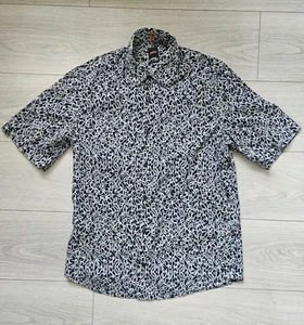 Hugo Boss Rash_9 carabiner pattern short sleeve shirt Size S - Picture 1 of 8