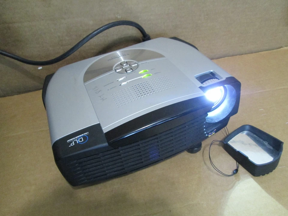 ViewSonic PJ458D DLP Projector Only 319 Lamp Hours - Image 1 of 4