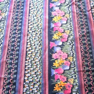 50cm x 92cm Vintage Rayon Fabric 1960s Purple Black Border Print Tulip Floral - Picture 1 of 6