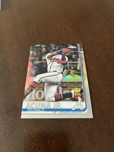 2019 Topps Chrome #117 Ronald Acuna Jr Rookie Cup ‘Kneeling’ SP Photo Variation - Picture 1 of 5