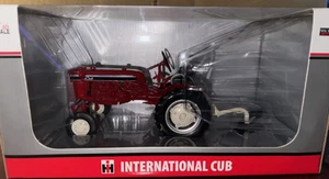 SpecCast 1/16 International Cub and One bottom Plow 2010 Lafayette Toy show #110 - Picture 1 of 2
