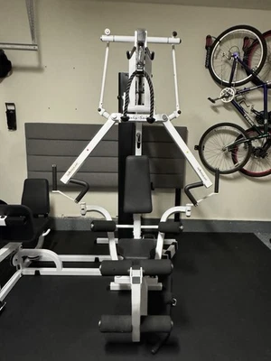 Gimnasio Multi Estación Body-Solid EXM 1550LPS Foto 1 de 4